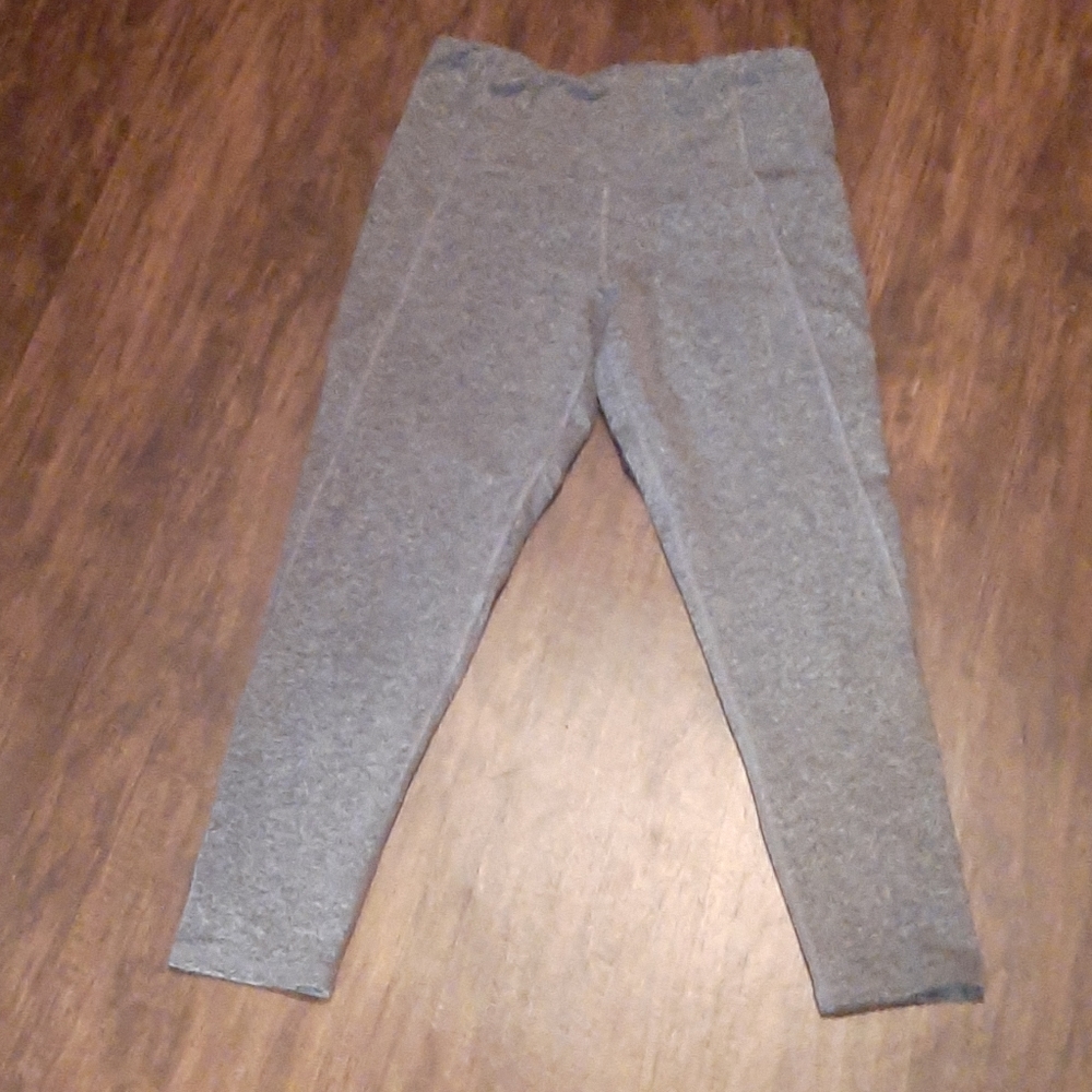 Champion Capri Heather Gray Leggings - M - GUC